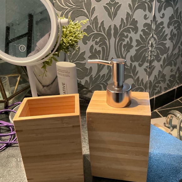 IKEA Bamboo Bathroom Accessories - Picture 2 of 4